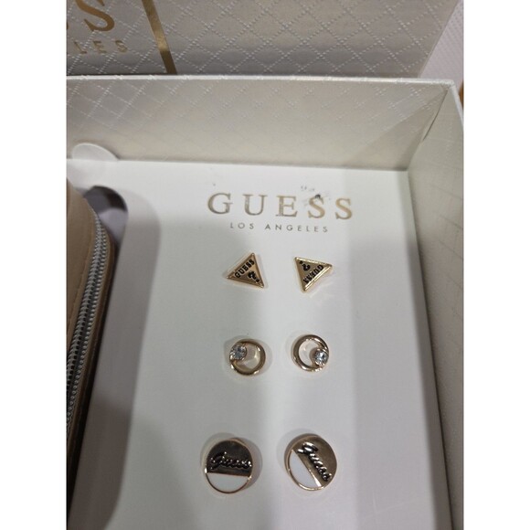GUESS Gold Jewelry Travel Case Zip Up With 8 Earrings Gift Set New B11 - Picture 6 of 10